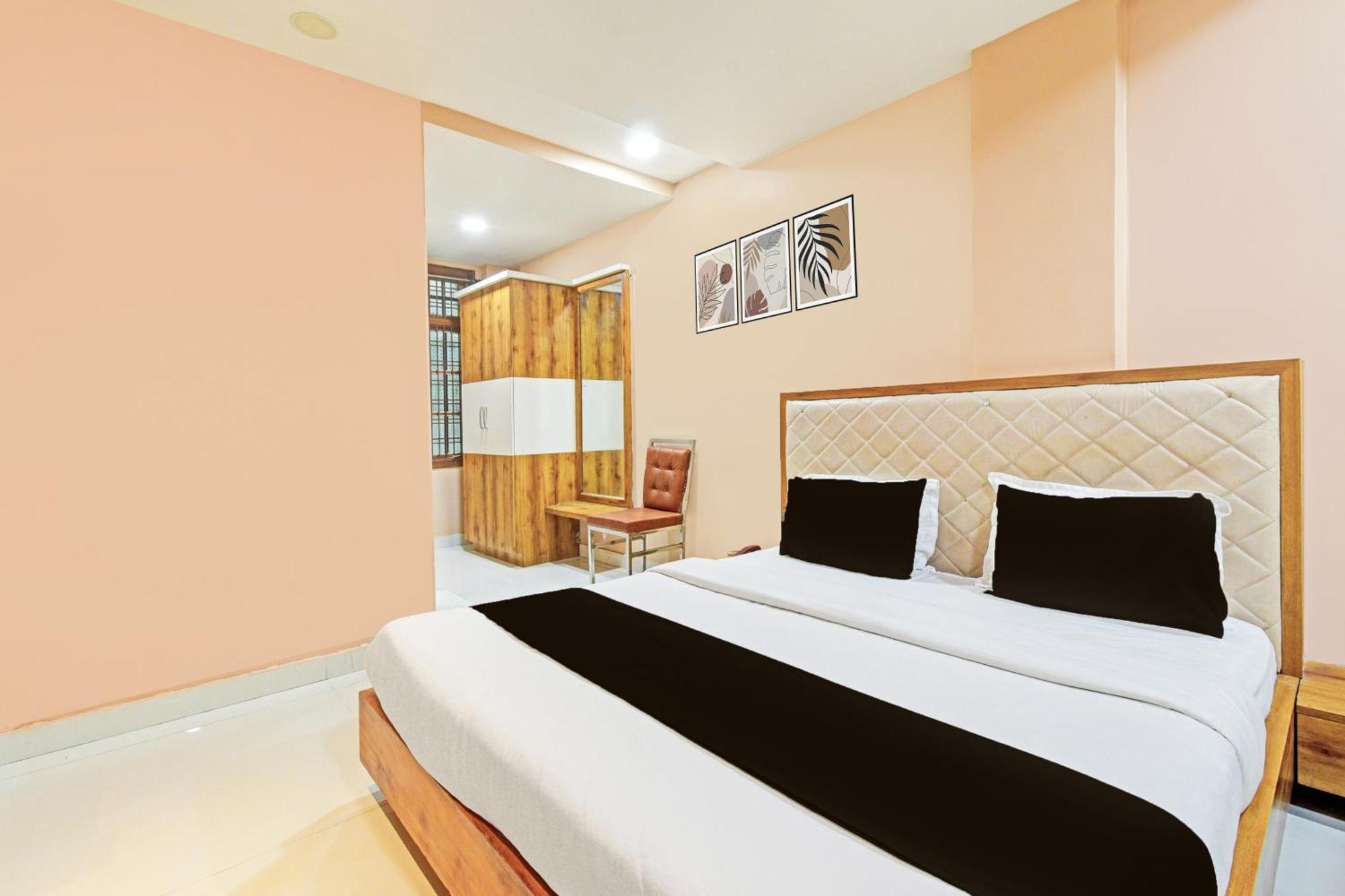 Super Townhouse Mancherial Mancherāl Exteriér fotografie