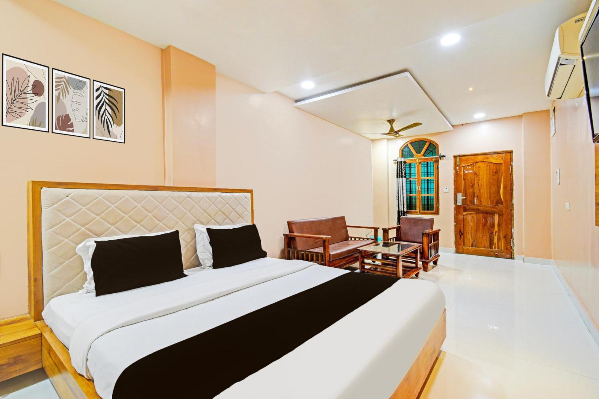Super Townhouse Mancherial Mancherāl Exteriér fotografie
