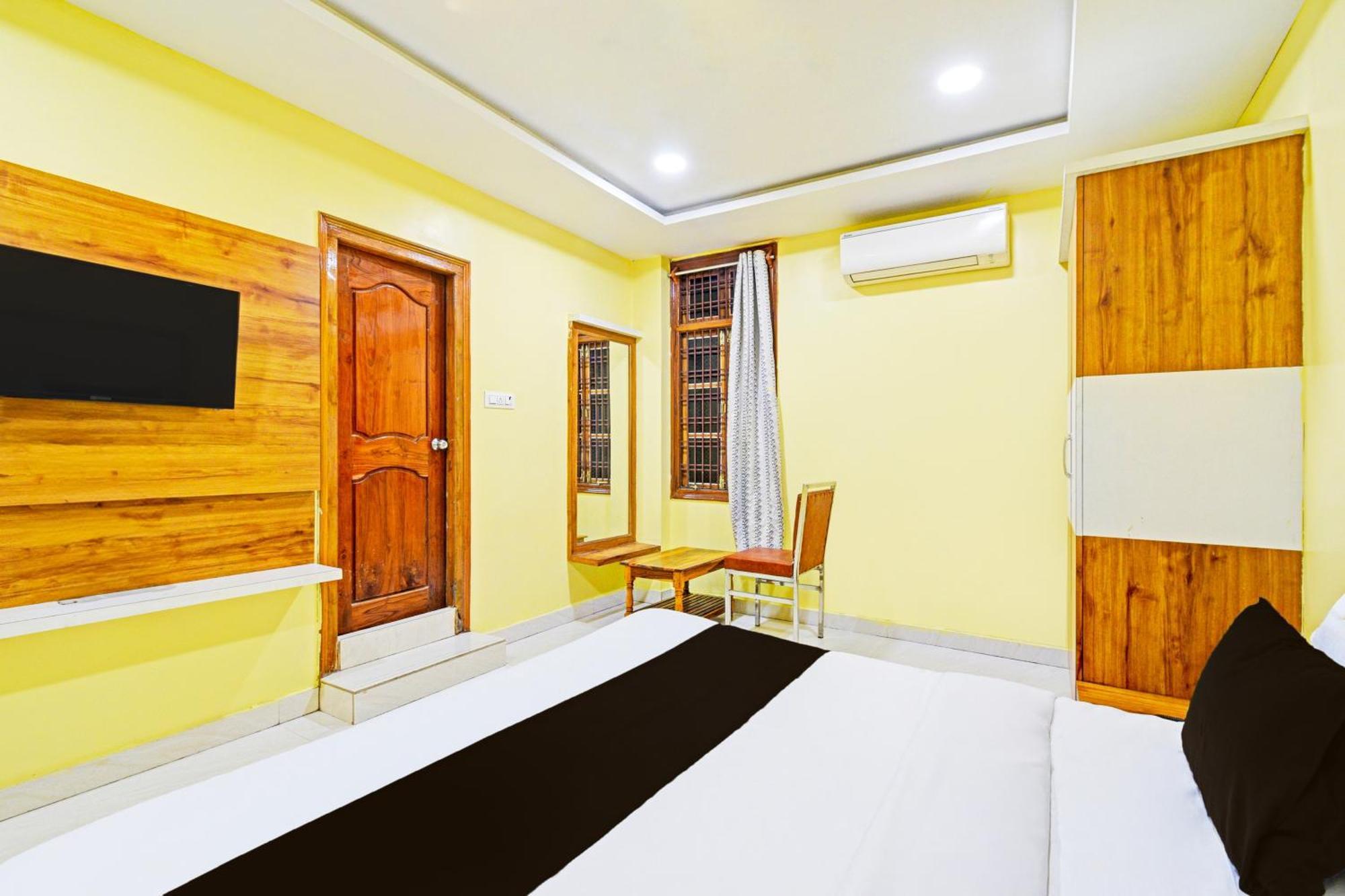 Super Townhouse Mancherial Mancherāl Exteriér fotografie